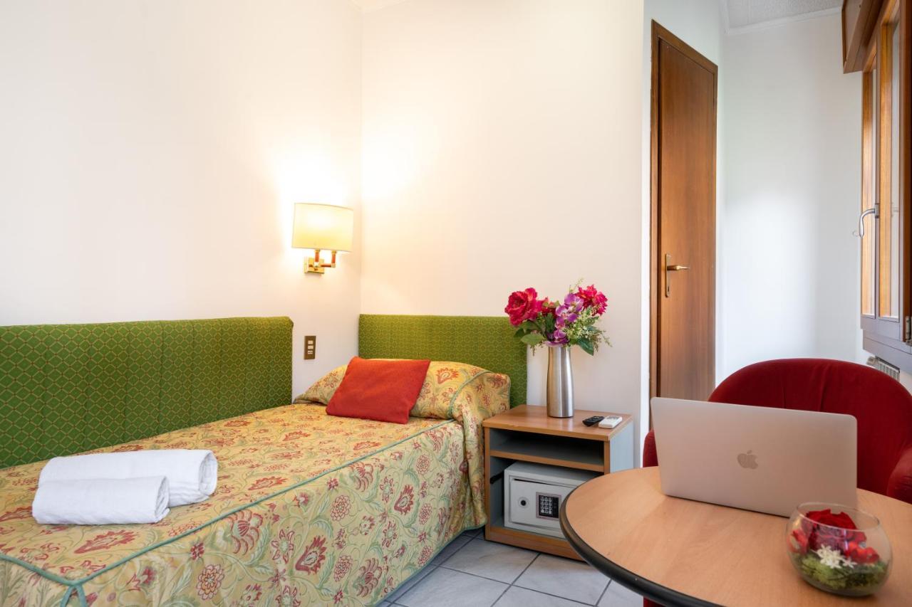 Camelia Rooms Venice Guesthouse Μέστρε Εξωτερικό φωτογραφία