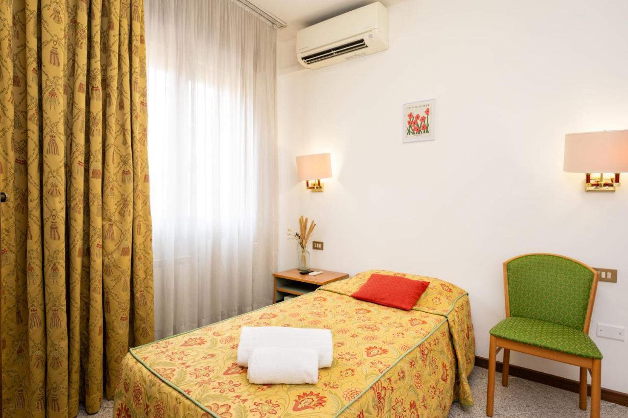 Camelia Rooms Venice Guesthouse Μέστρε Εξωτερικό φωτογραφία