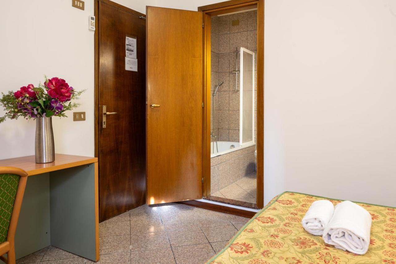 Camelia Rooms Venice Guesthouse Μέστρε Εξωτερικό φωτογραφία